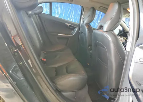 2013 Volvo S60 T5 from USA, damaged, VIN YV1612FS0D2229231